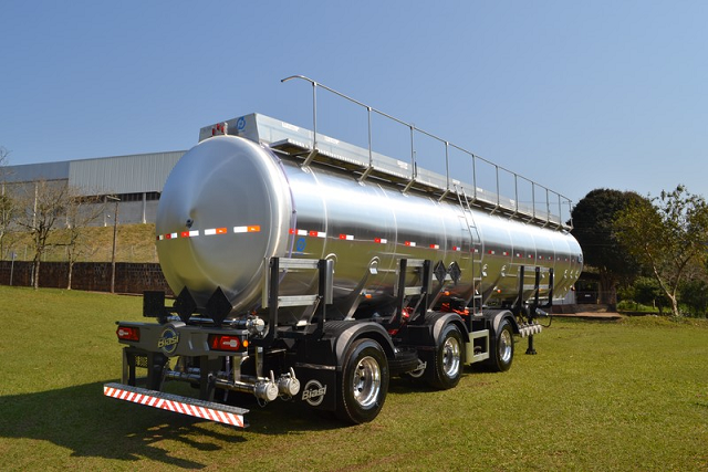 Faixas no Caminhao tanque